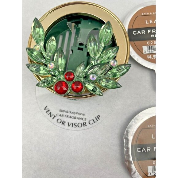 Bath & Body Works Car Fragrance Vent or Visor Clip With 2- Refills Leaves - Picture 7 of 7